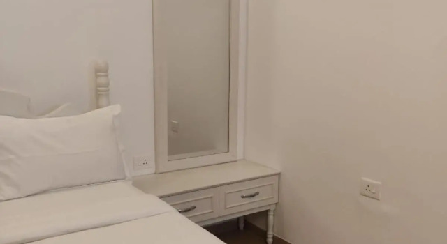 Studio Apartment by Leela Homes, Rezerwuj Apartament Hotele w Arpora z basenem, Basen