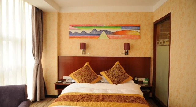 Rezen Qingjie Hotel (Jining New Stadium Branch), Забронировать Отель Бизнес-отели Шаньдун, 4* 5*