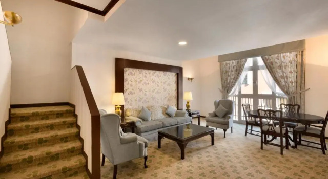 Люкс Executive Hawthorn Suites by Wyndham Al Khobar