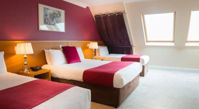 Четырёхместный номер Deluxe с видом на океан Hotel Ceann Sibeal