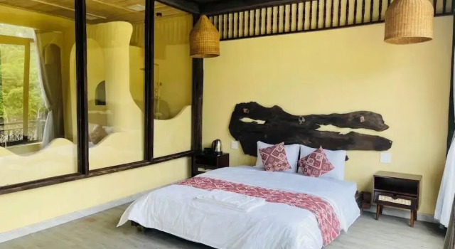Двухместный номер Luxury с балконом и с видом на реку HaGiang Go Ecolodge