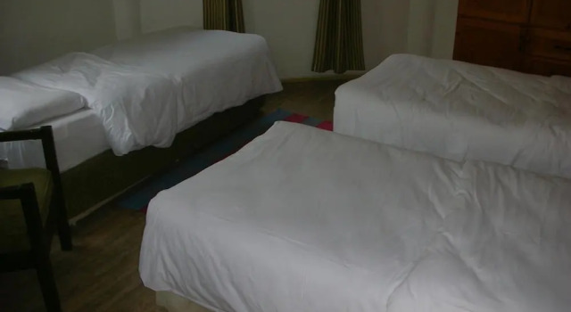 Трёхместный номер Standard Eden Hotel