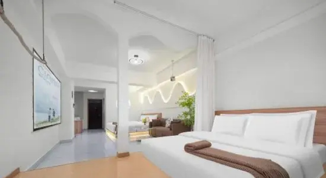 Люкс Yueji Homestay Hotel (IFS Guojin Center Branch, Wuyi Square, Changsha)