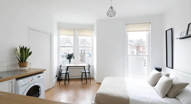 Bright Cosy Studio Perfect Base, Забронировать Отель Бизнес-отели Восточного Сассекс, 4* 5*