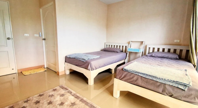 1314a Homesat Night Market Near Airport Old City Free Pick up for 3 Days