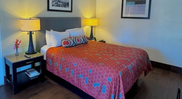 Четырёхместный семейный номер Standard Budget Motel