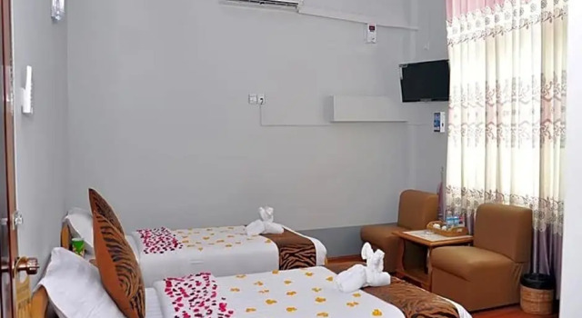 Двухместный номер Superior Royal Tulip Hotel