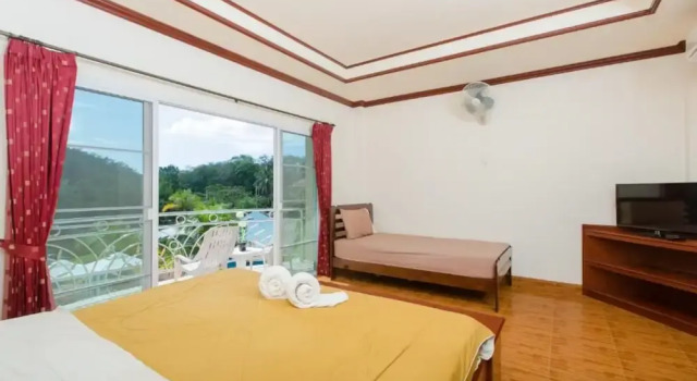 Четырёхместный номер Standard Patong Rai Rom Yen Resort SHA