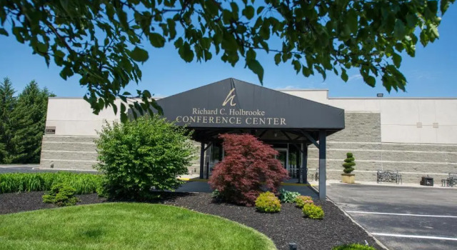 The Hope Hotel and Richard C. Holbrooke Conference Center, Reserva ahora Hotel Fairborn Ohio