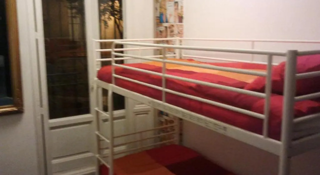 Кровать в общем номере Hostels Meetingpoint