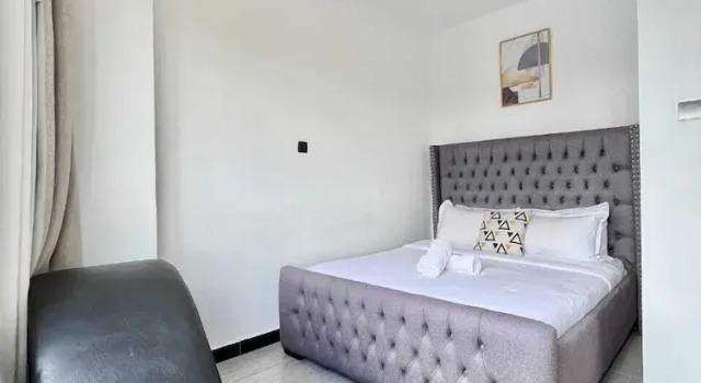 Staroot Residences, Забронировать Апартаменты/квартира Отели Найроби Каунти с парковкой, рядом с Торговый центр Yaya Centre, Парковка