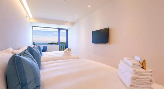 Четырёхместный номер Standard с видом на море Laguna Villas & Resorts