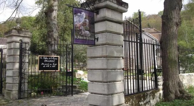 Le Relais de la Licorne, Rezervovat Hotel Nointel Oise