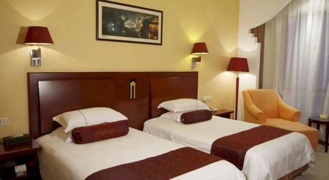 Gold Riverside Hotel, Book Hotel Hoteller i Wuzhen med pool, Swimmingpool