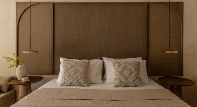 Elea Luxury Suites
