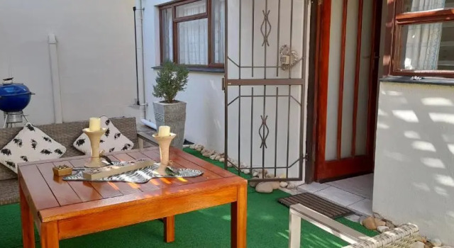 Апартаменты Barlinka lane Selfcatering flatlet , Somerset West