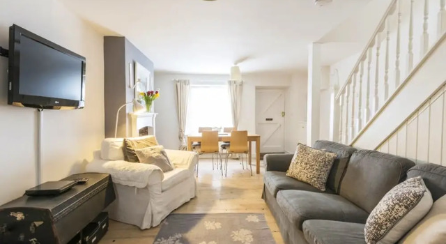 Teachers Cottage, Book Vacation Home Sherborne Dorset
