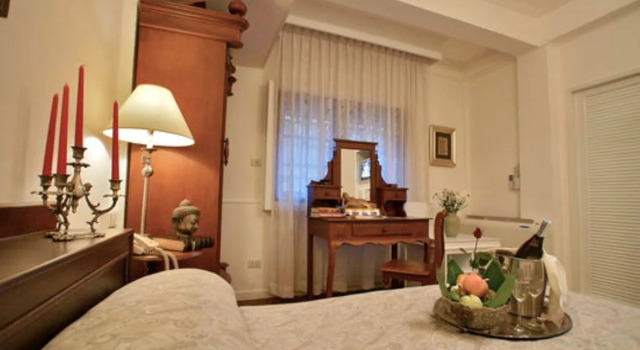Lotus Hotel
