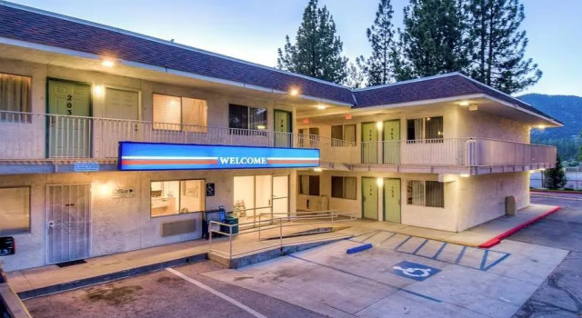 Люкс Motel 6-Big Bear Lake, CA