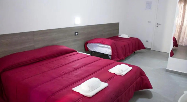 Четырёхместный номер Standard Tiburtina Royal Suites