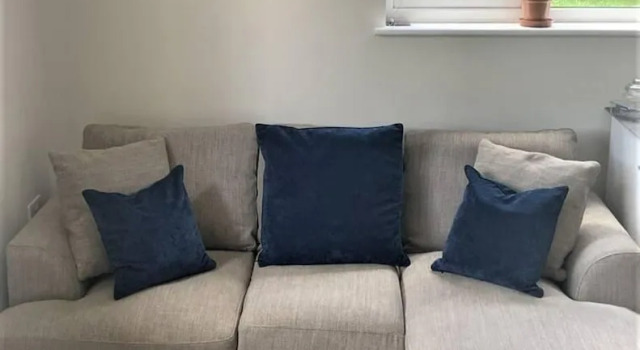 Remarkable 1-bed Cottage in Chester, Reservar Casa de férias Chester Cheshire