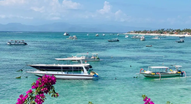 Вилла с видом на море Lembongan Island Beach Villas