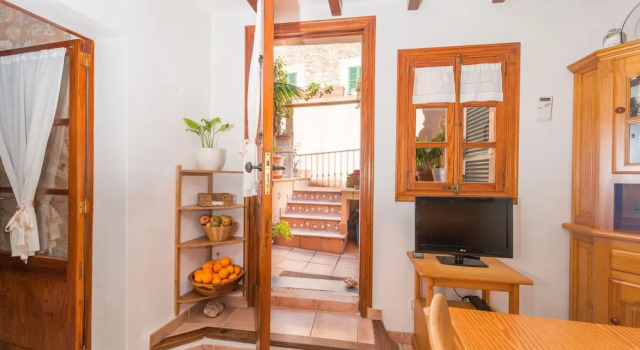 Can Mayol (Amarant), Book Hotel  