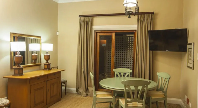 Holland House B&B, Забронировать Отель Морнингсайд Дурбан