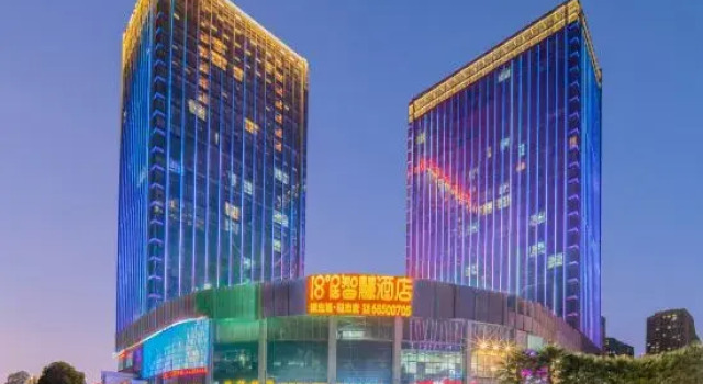 18 Degrees Smart Hotel(Kunming Vanke Charming City Guangwei Metro Station), Varaa Hotelli Edulliset hotellit kohteessa Yunnan