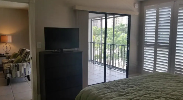 Grandview 310, Забронировать Отель Отели Марко-Айленд 3 звезды, рядом с Marco Walk Plaza, 3*