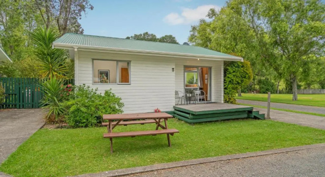 Люкс Deluxe Coromandel Shelly Beach TOP 10 Holiday Park