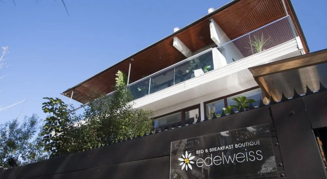 Edelweiss Bed and Breakfast Boutique, Забронировать Бутик-отель Отели Сантьяго с парковкой, рядом с Станция метро Manuel Montt, Парковка