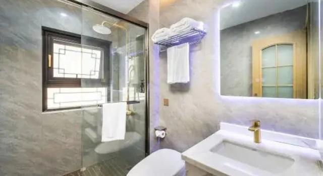 YiBa·Yuanxin Inn (Zhuhai Jinwan Store), Book Hotel Hoteller i Guangdong med parkering, Parkering