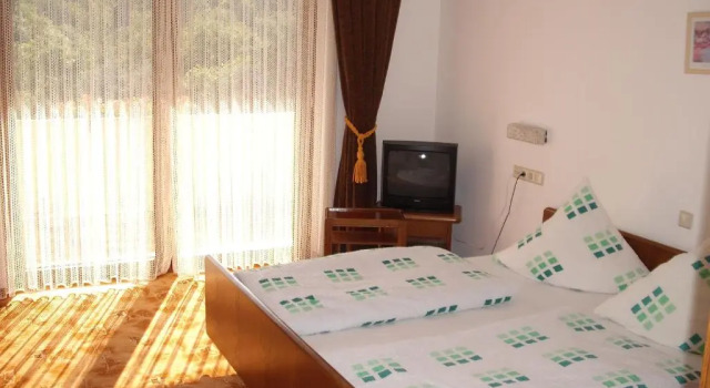 Номер Standard Hotel Weinhaus Liesertal