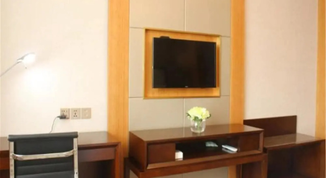 Люкс Business Weihai Guishe Fourseasons Hotel