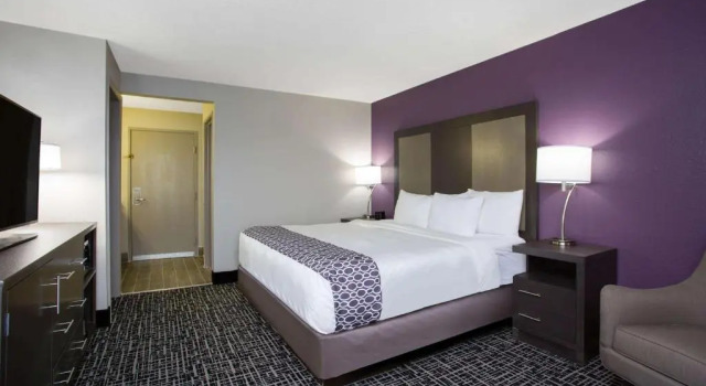 Номер Standard La Quinta Inn by Wyndham Roanoke Salem