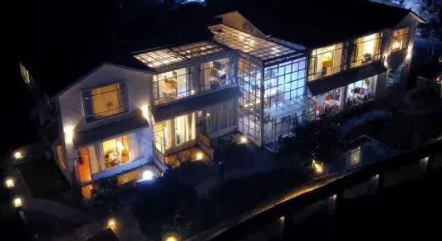 One Chijianshan Boutique Homestay (Xingyi Wanfenglin Branch), Varaa Boutique-hotelli Hotellit Qianxinan pysäköinnillä, Pysäköinti