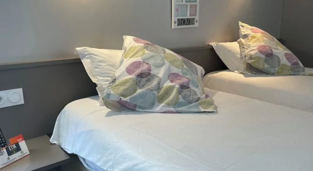 Двухместный номер Classic с видом на город Logis Hôtel Castel de Mirambel