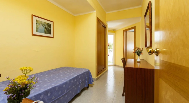 Standaard Eenpersoonskamer met balkon Hotel Golf Beach