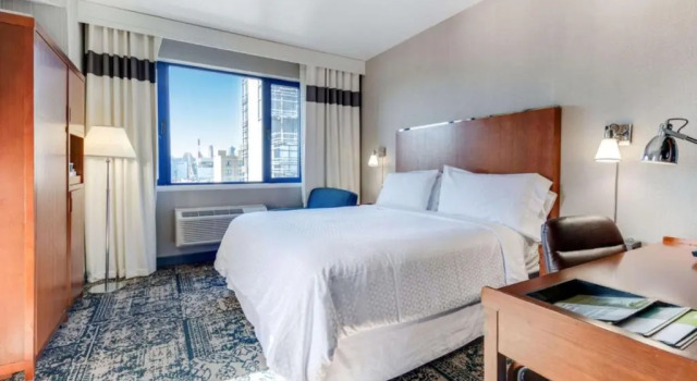 Двухместный номер с балконом и with Manhattan view Vista LIC Hotel, Premier Collection by Best Western