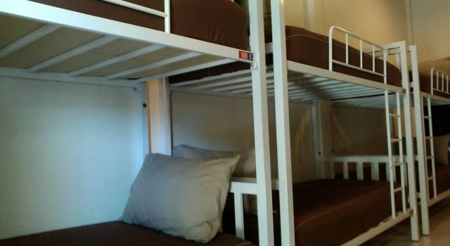 Relax Corner Inn - Hostel, Забронировать Хостел Тонг Сала Ко-Пханган, рядом с Тонг-Сала