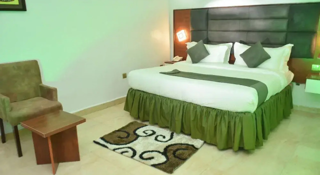 Vacation Villa Hotel and Suites, Rezerwuj Hotel Asaba Nigeria