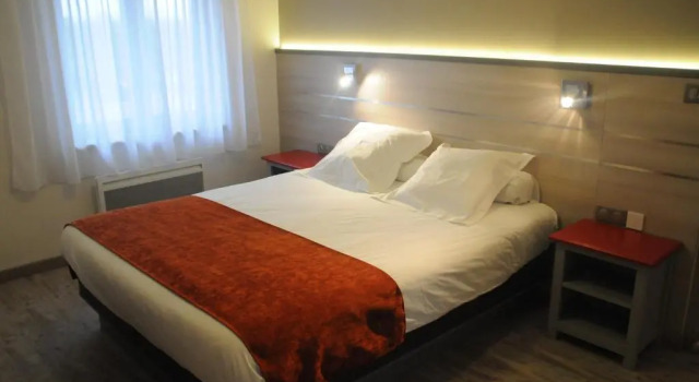 Люкс Standard Hotel Au Parc des Cigognes