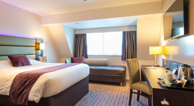 Premier Inn Worthing Seafront Hotel, Забронировать Отель Уэртинг Западный Суссекс