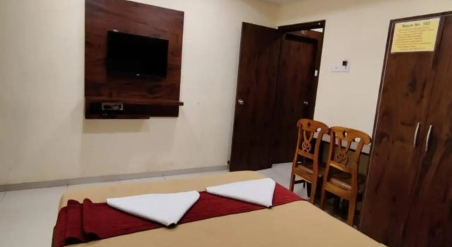 Hotel Samaira Residency