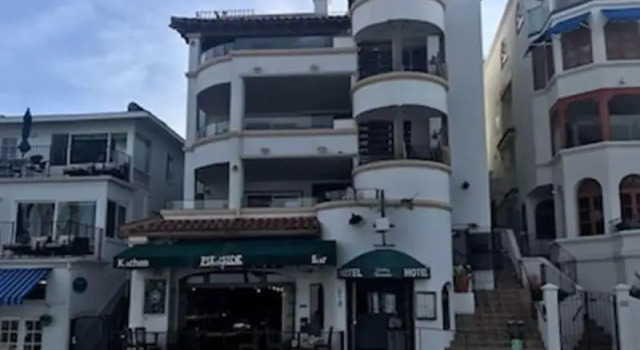 Casa Tropicana, Забронировать Отель Отели Сан-Клементе 3 звезды, 3*