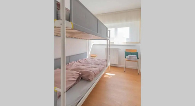 Vakantiewoning voor 12 met garages terras tuin, Rezerwuj Hotel Hotele w Bruksela z parkingiem, Parking