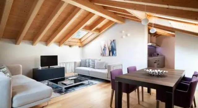 Casa Bianca Apartments, Buchen Sie Ferienwohnung Como Comer See, in der Nähe von Villa Erba