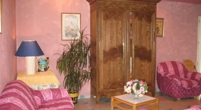 Revotel Vire, Book Hotel Vire-Normandie Calvados