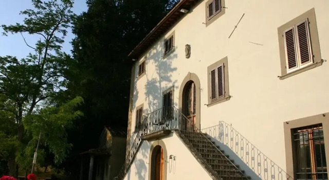 Charming Villa With Pool in Florence, Buchen Sie Villa Hotels in Valdarno mit Pool, Schwimmbad